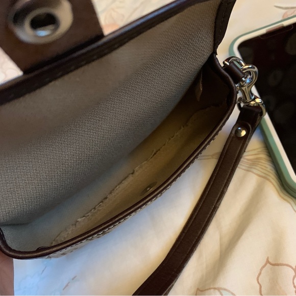 DOONEY & BOURKE Signature Print Brown/ Beige Canvas Wristlet - Picture 8 of 9